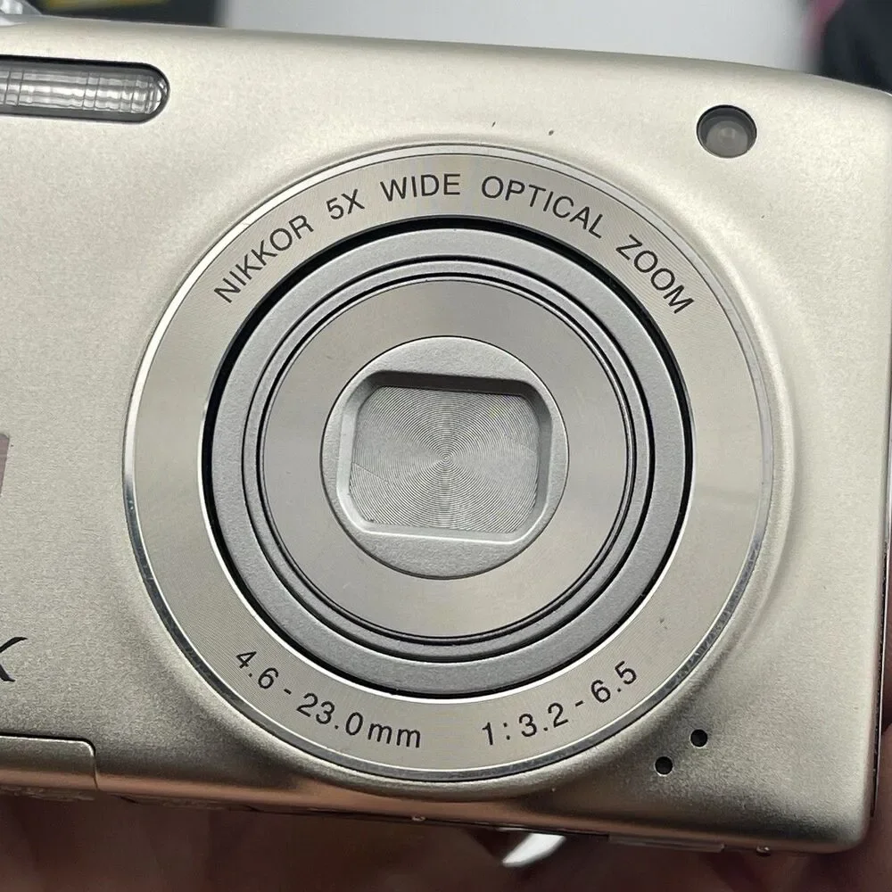 Nikon CoolPix S3100 14.0MP Digital Camera - Silver w/ Battery, Charger + More